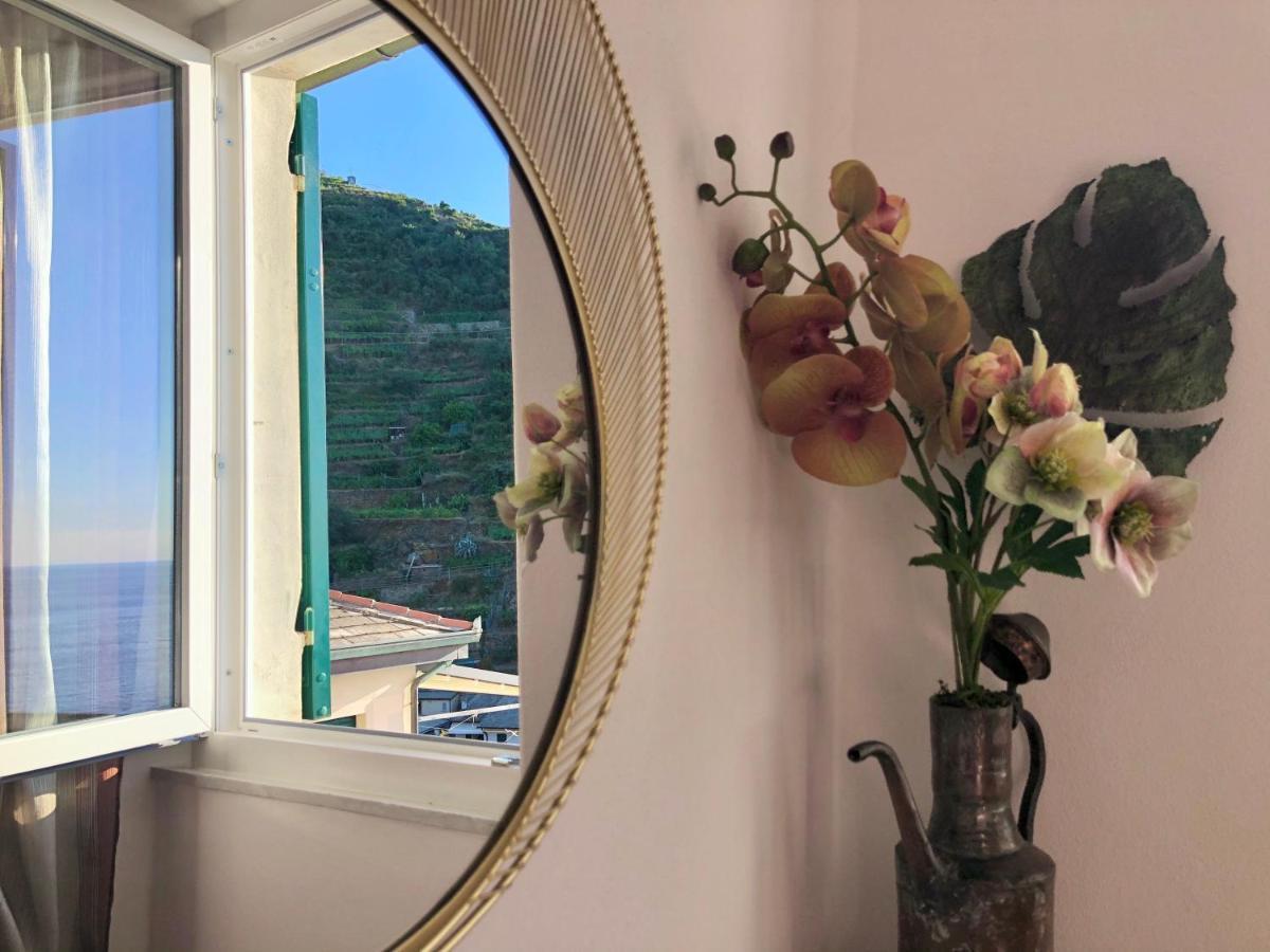 L' Attico Giallo Oro Di Giulia مانارولا المظهر الخارجي الصورة
